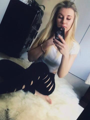 Камилла Маленькая Блондинка фото 2